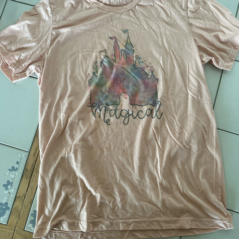 DISNEY TSHIRT